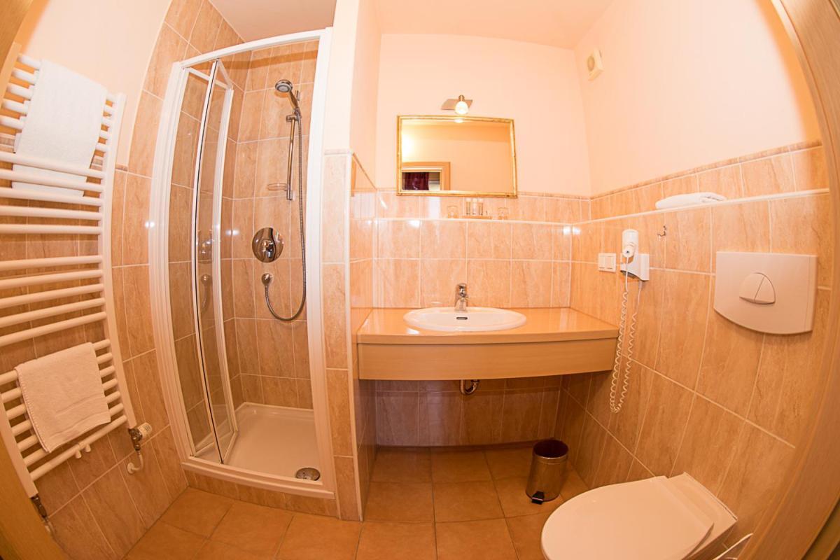 Gaestehaus Lorz Hochstadt an der Aisch Bagian luar foto